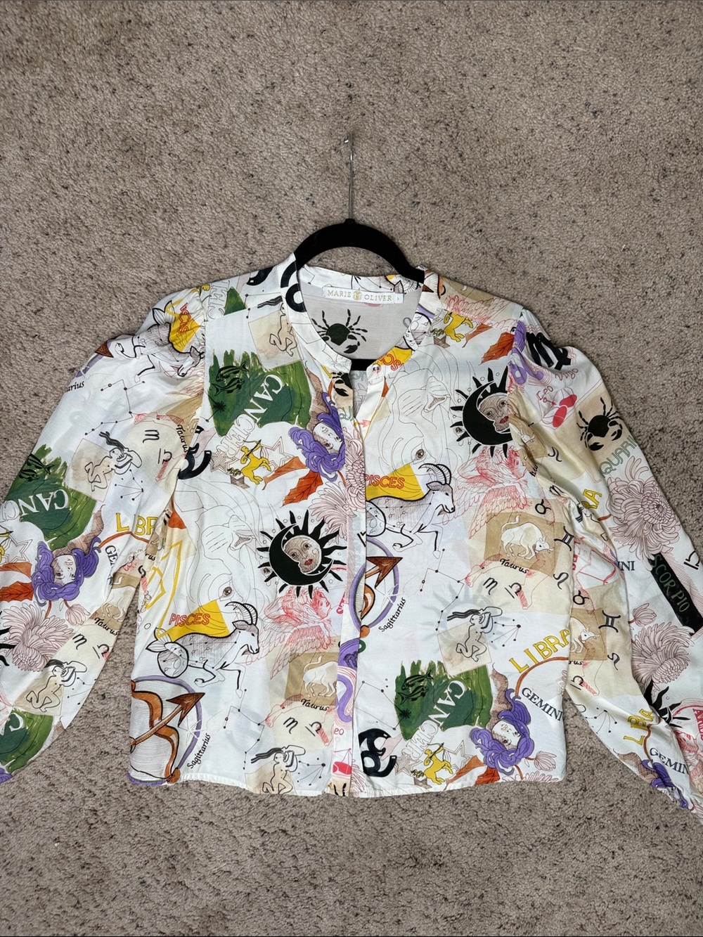 Marie Oliver RARE White Zodiac Print Button-Up blouse ♈️ sz Small
